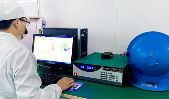光電檢測系統(tǒng)可以通過工控機連接機器人視覺系統(tǒng)，實現(xiàn)對物體的精確探測和定位，為機器人提供精確的控制信息。
